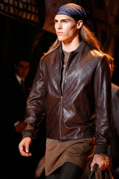 Look 47